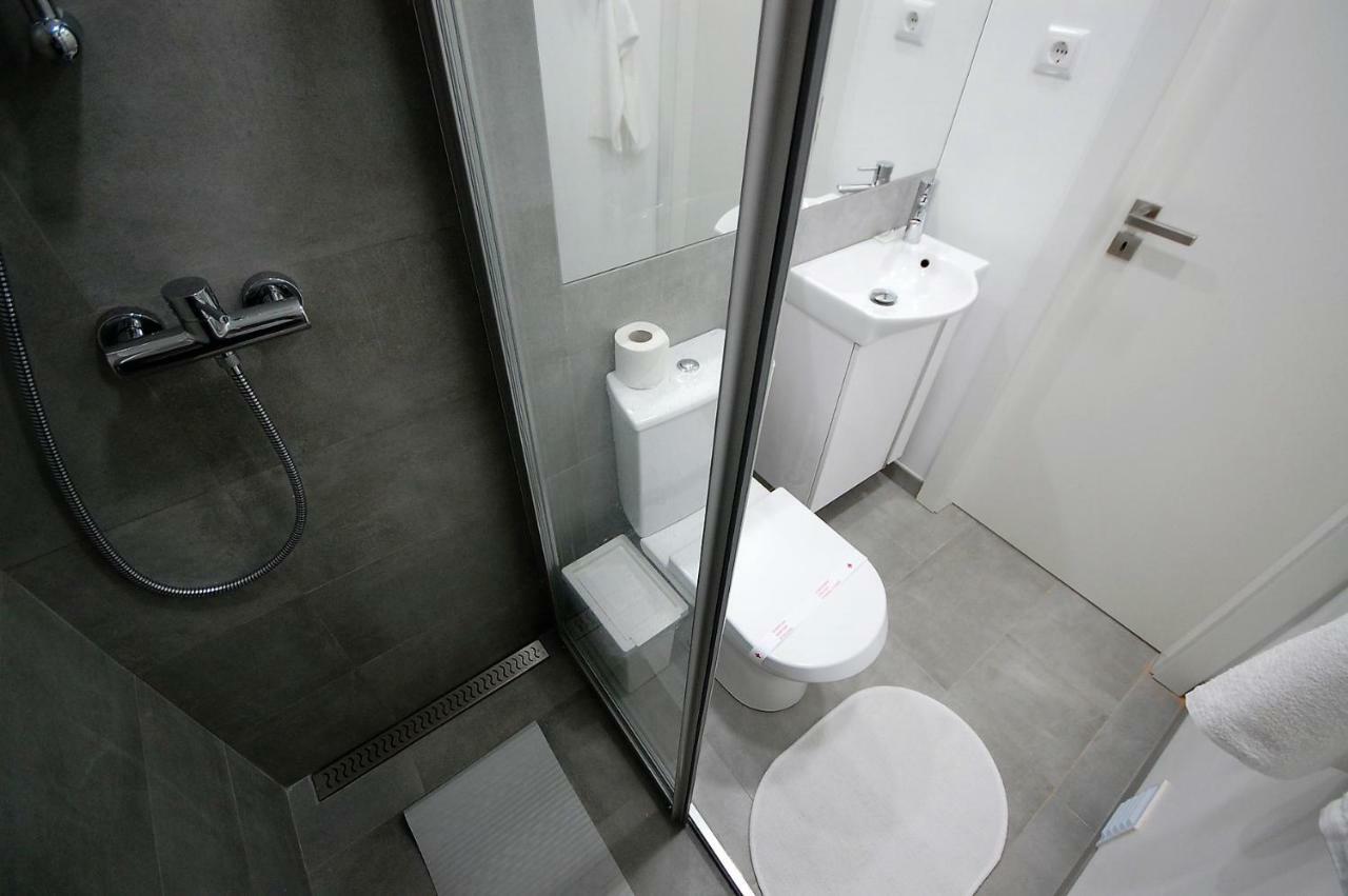 Vila - Mar - Private Outdoor Jacuzzi - Wifi & Airco - By Bedzy Albufeira Luaran gambar